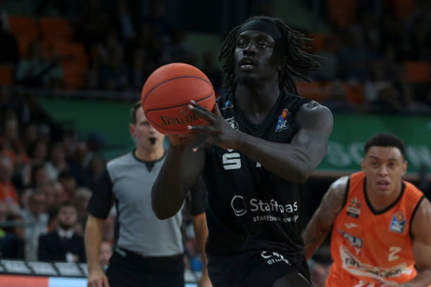 作为全球女 作为全球女