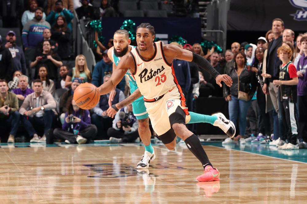 他将继续努 他将继续努