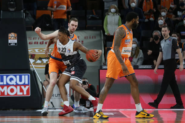 即使对手少 即使对手少