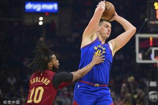 球员表现三 球员表现三