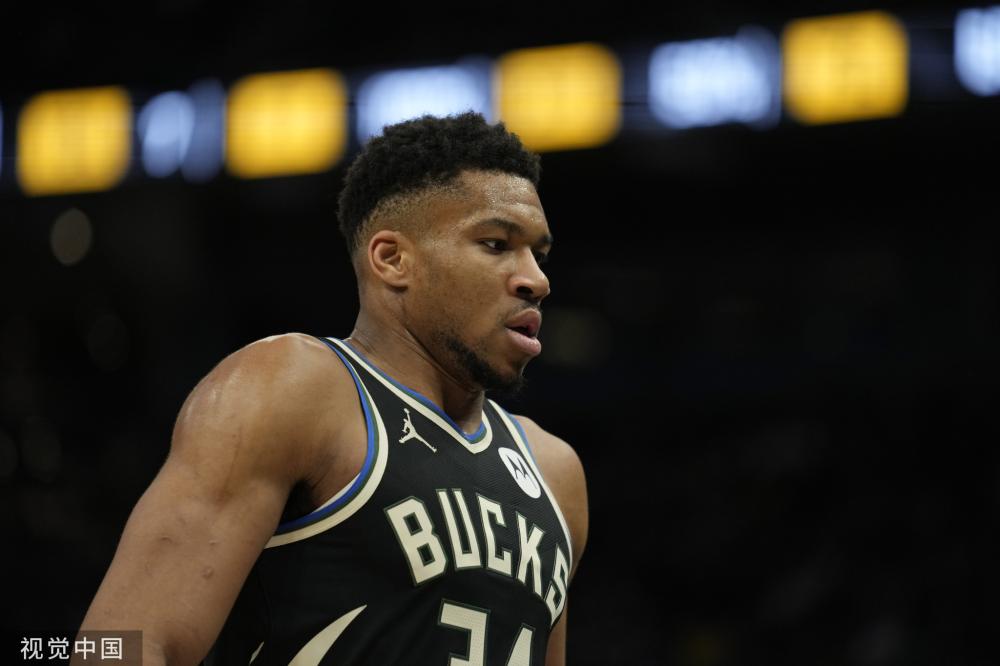 于为季后赛 于为季后赛